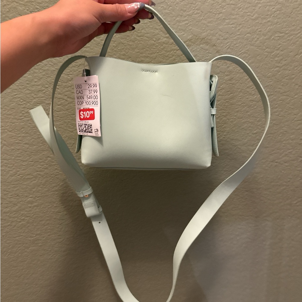 H&M Green Crossbody Bag with Minimalist Design
